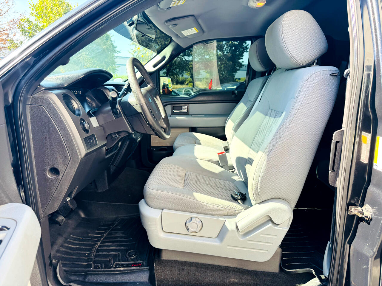Ford F-150 STX SuperCrew 4WD 2013