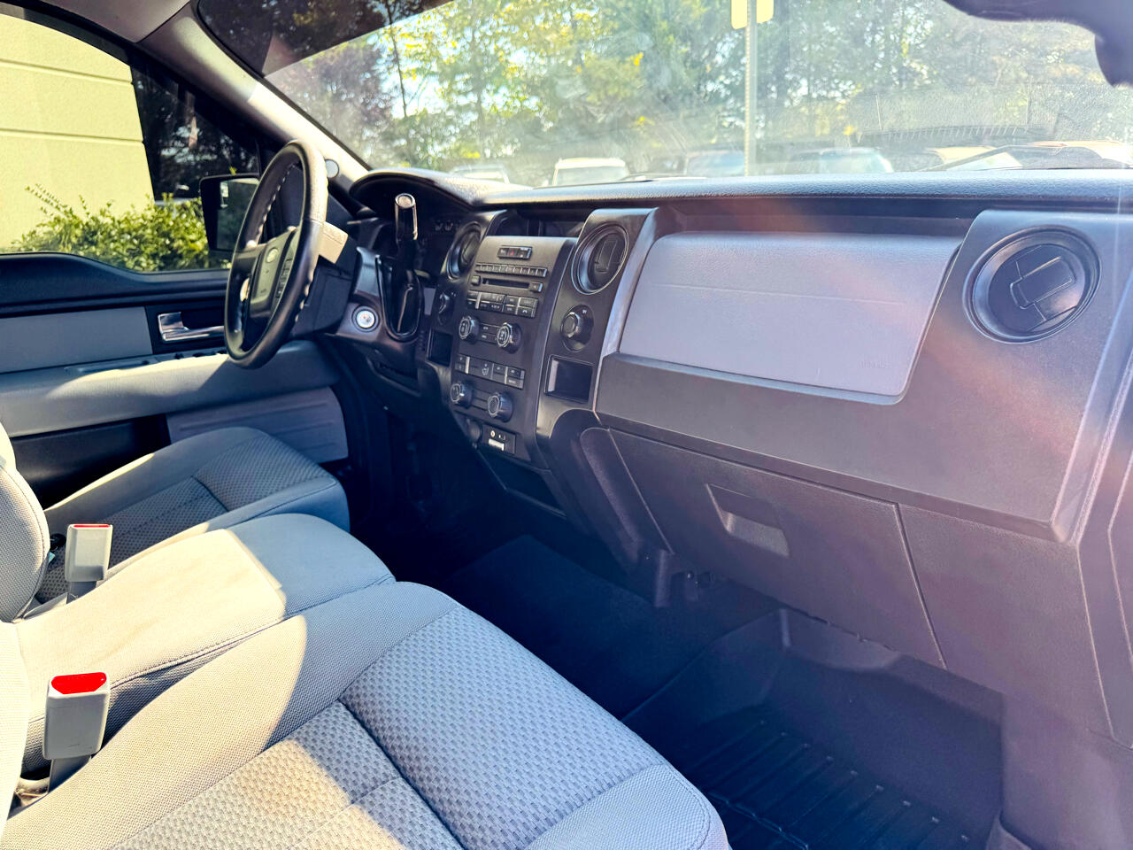 Ford F-150 STX SuperCrew 4WD 2013