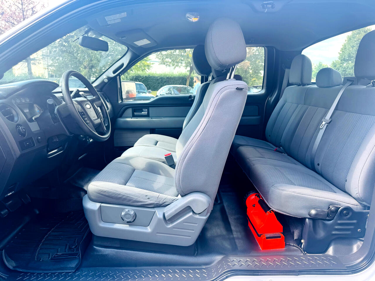 Ford F-150 STX SuperCrew 4WD 2014