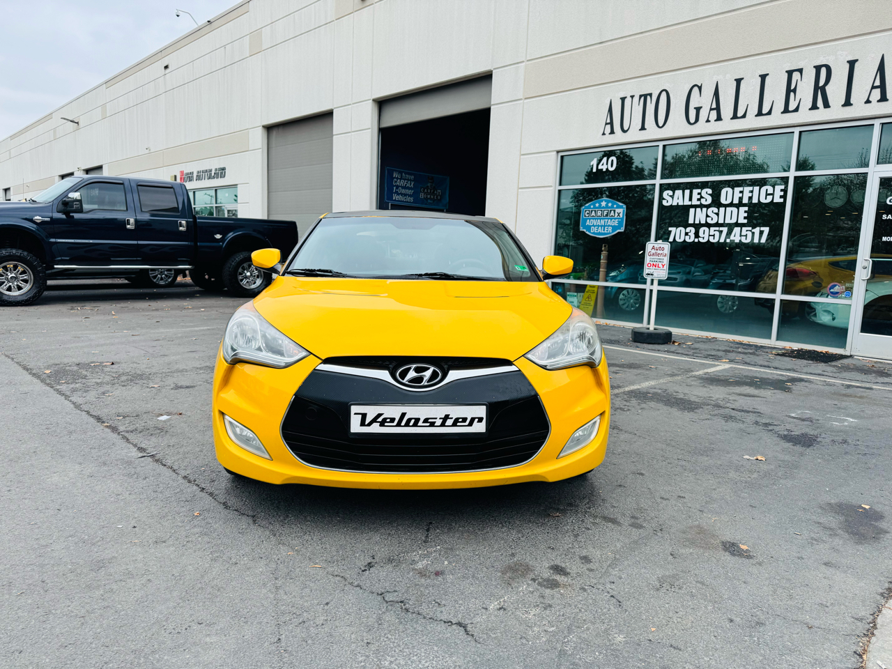Hyundai Veloster Base 2013
