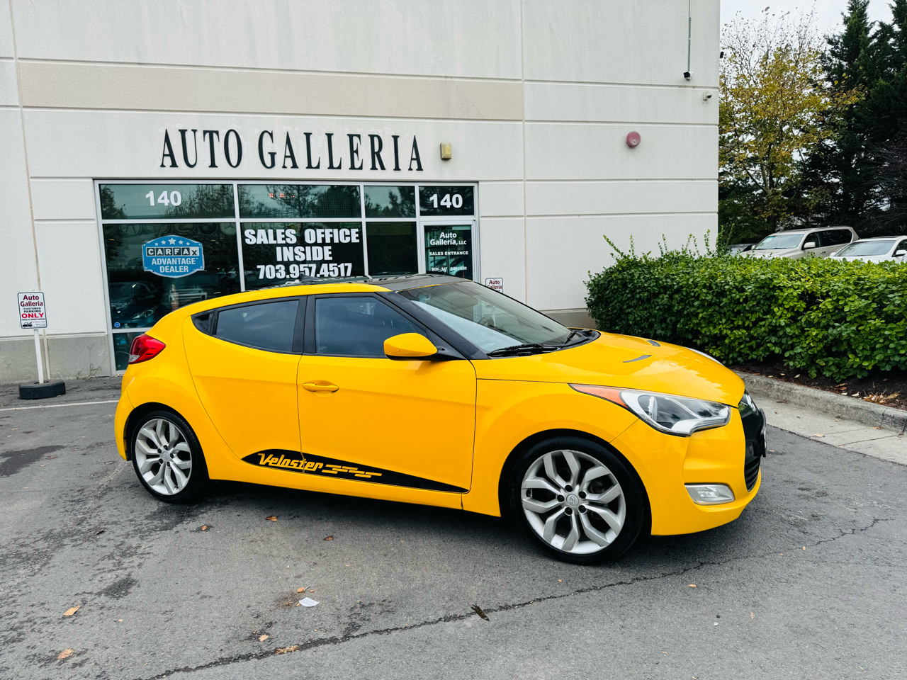 Hyundai Veloster Base 2013