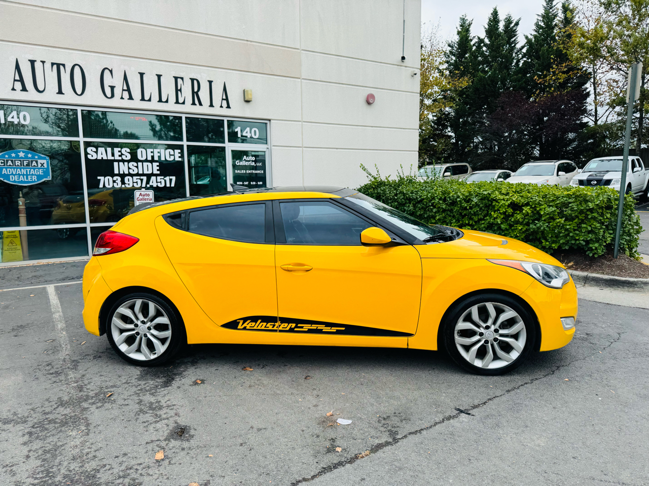 Hyundai Veloster Base 2013