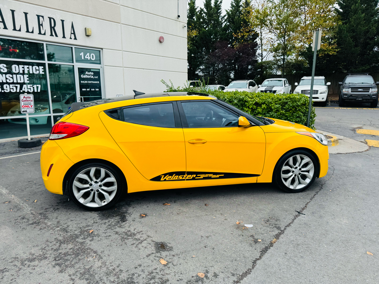 Hyundai Veloster Base 2013