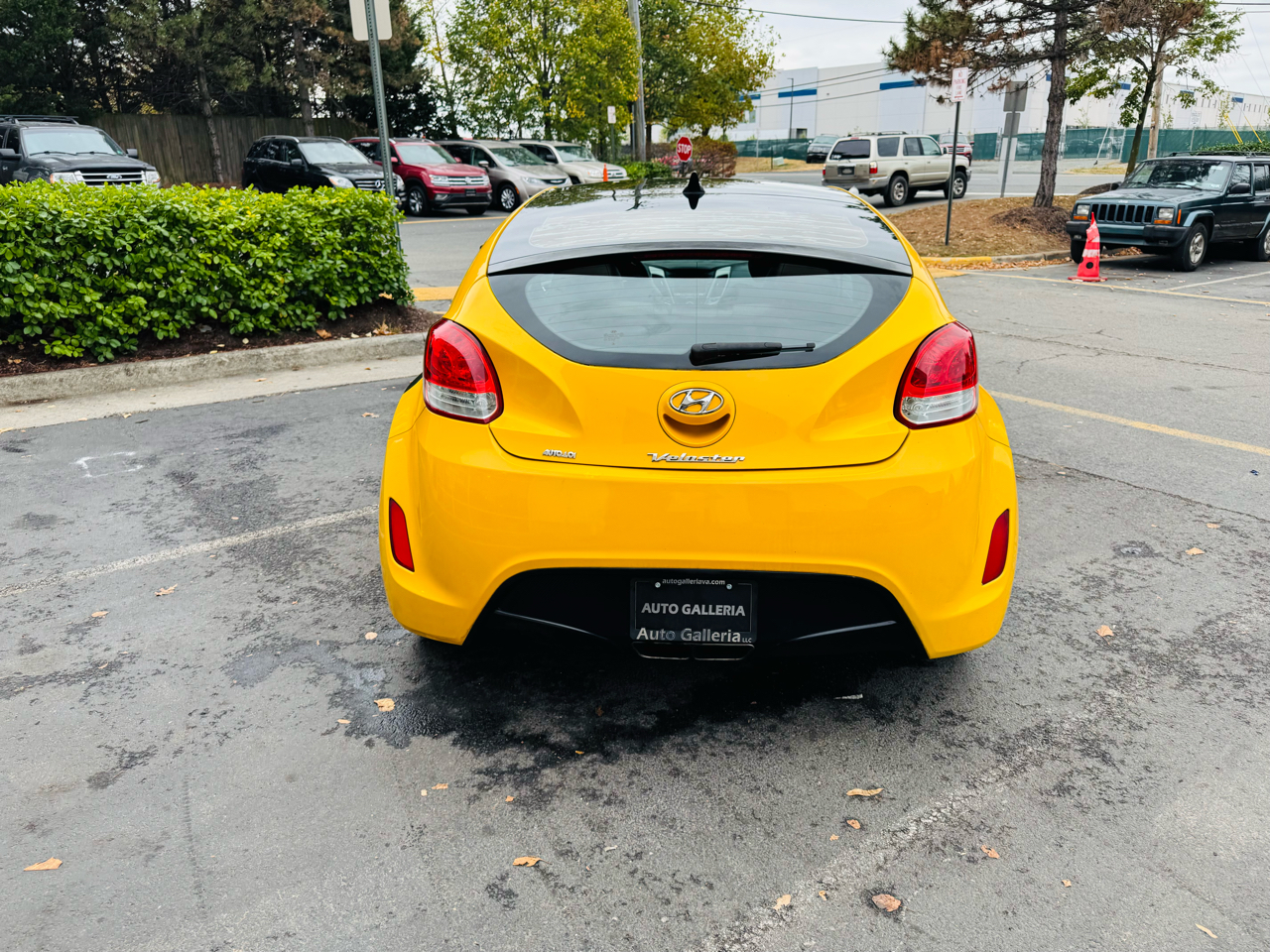 Hyundai Veloster Base 2013