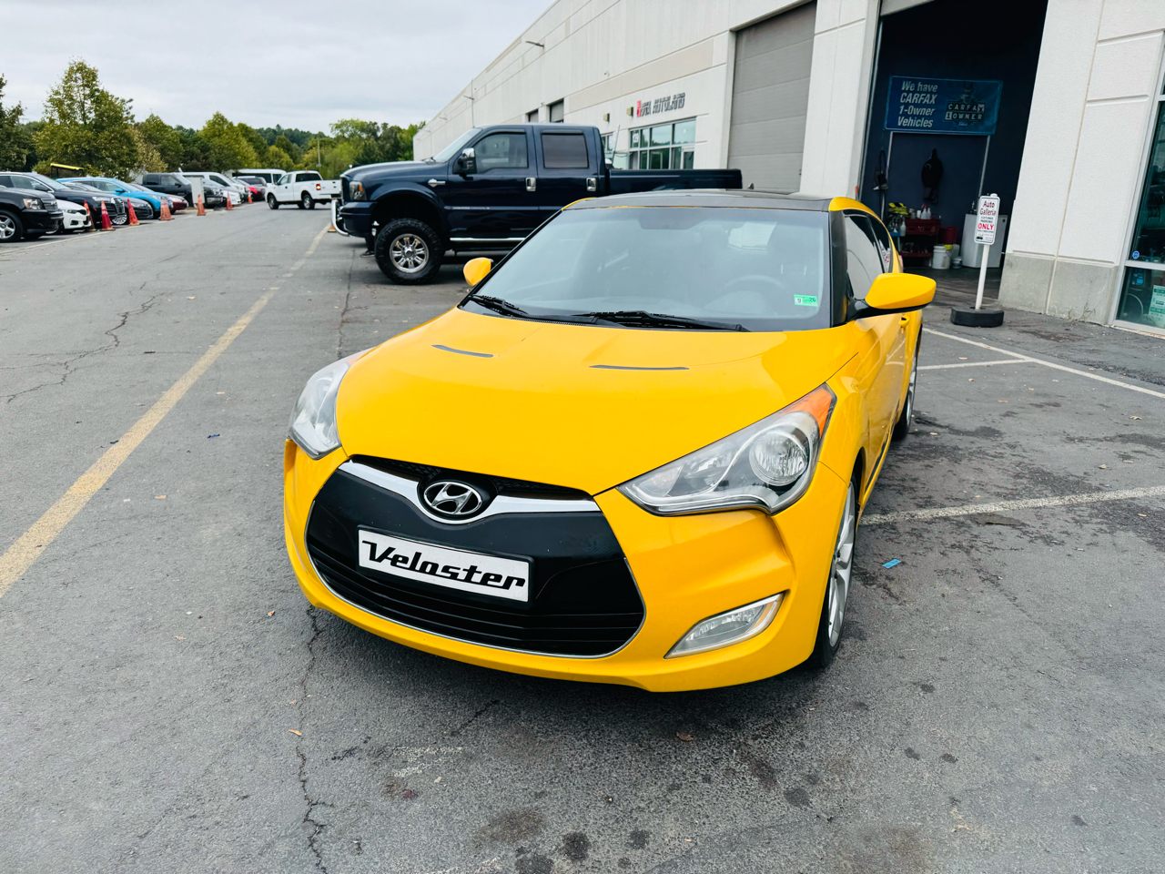 Hyundai Veloster Base 2013