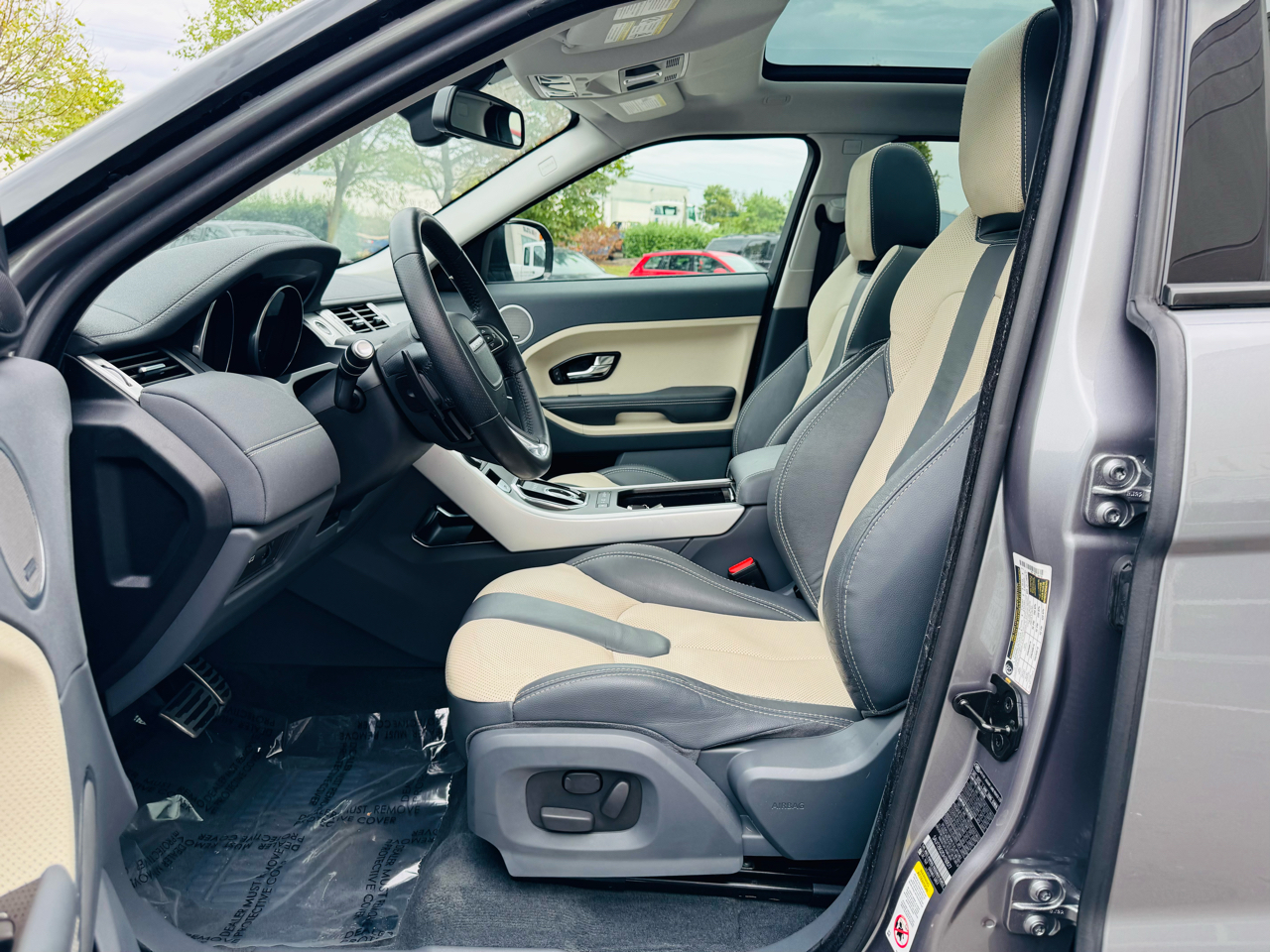 2013 Land Rover Range Rover Evoque Dynamic Premium photo 13