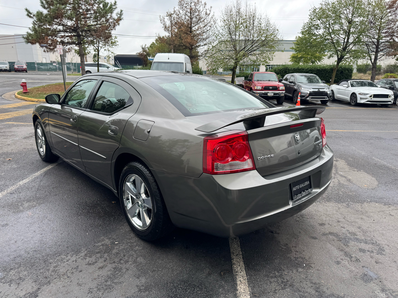 2010 Dodge Charger SXT Plus photo 6