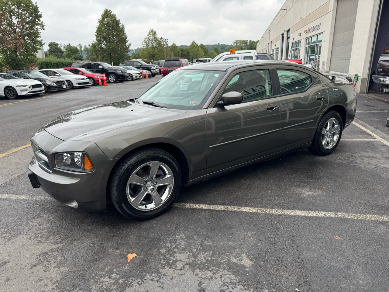 2010 Dodge Charger SXT Plus photo 8