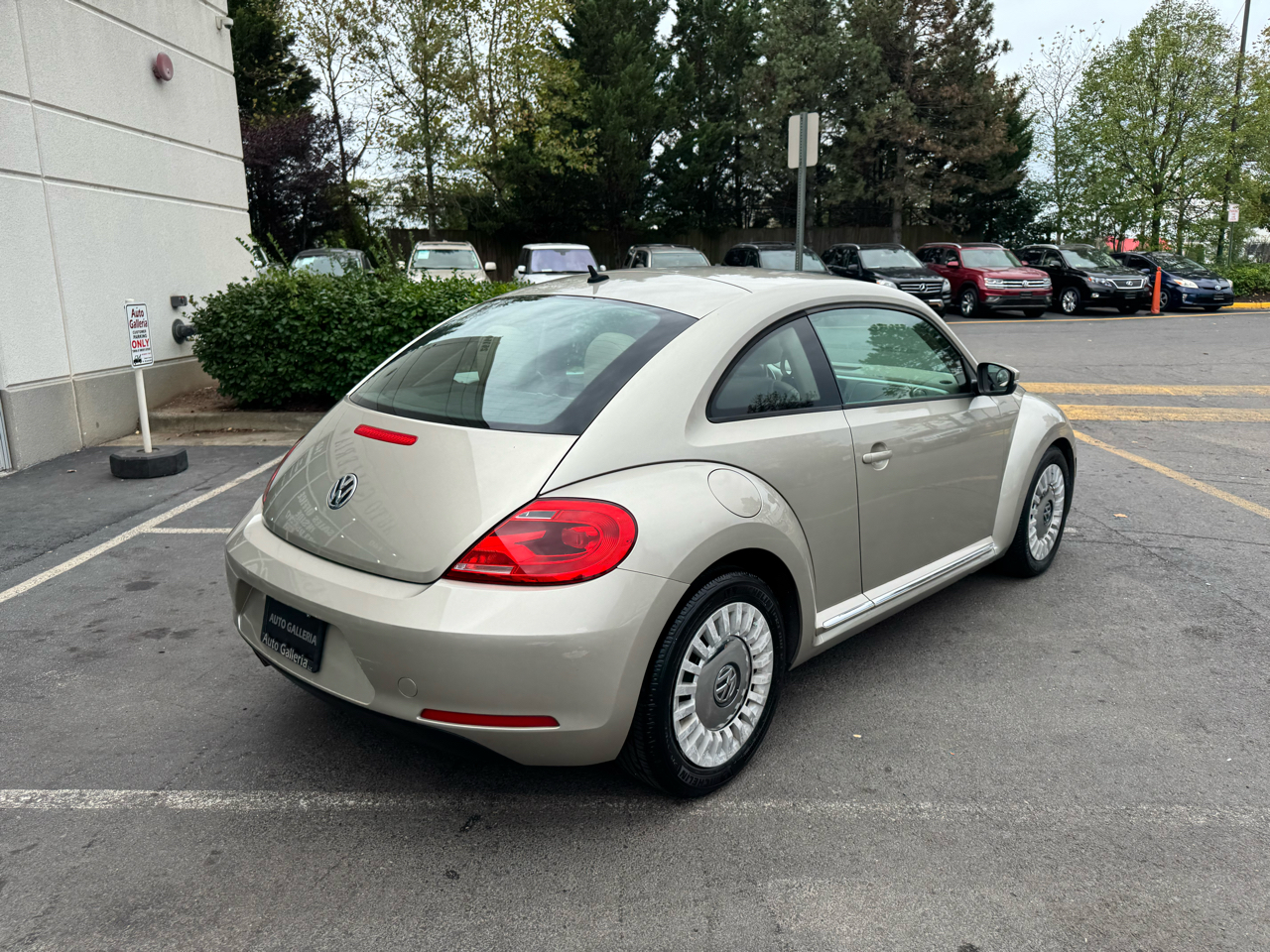 2013 Volkswagen Beetle 2.5L photo 4