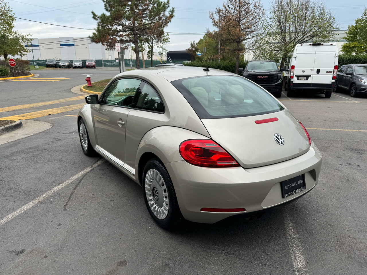 2013 Volkswagen Beetle 2.5L photo 6