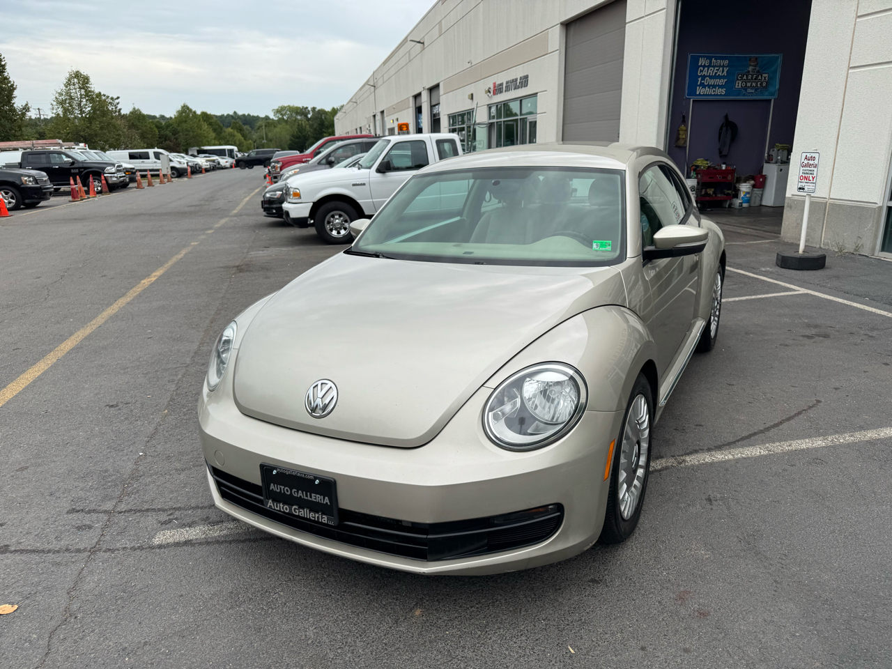 2013 Volkswagen Beetle 2.5L photo 9