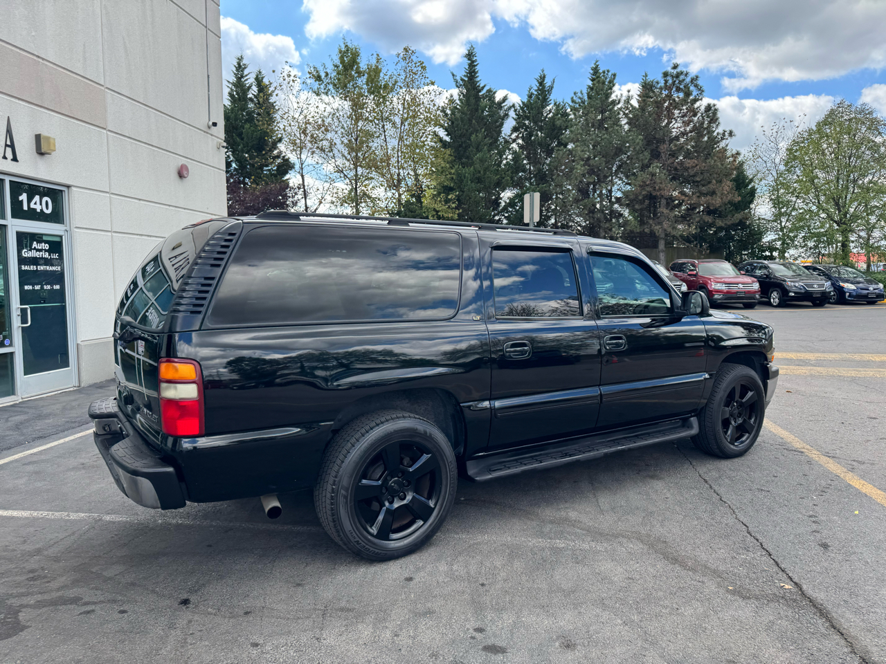 2003 Chevrolet Suburban 1500 photo 4