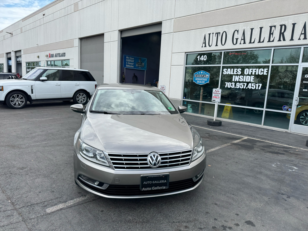 2013 Volkswagen CC Sport photo 2