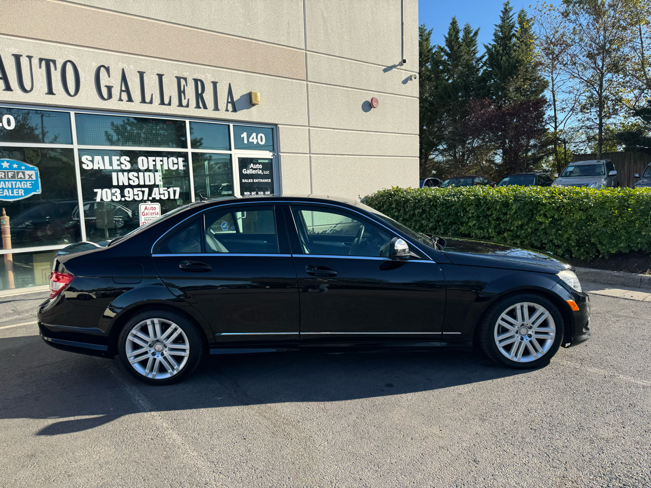 Mercedes-Benz C-Class C300 4MATIC Luxury Sedan 2009