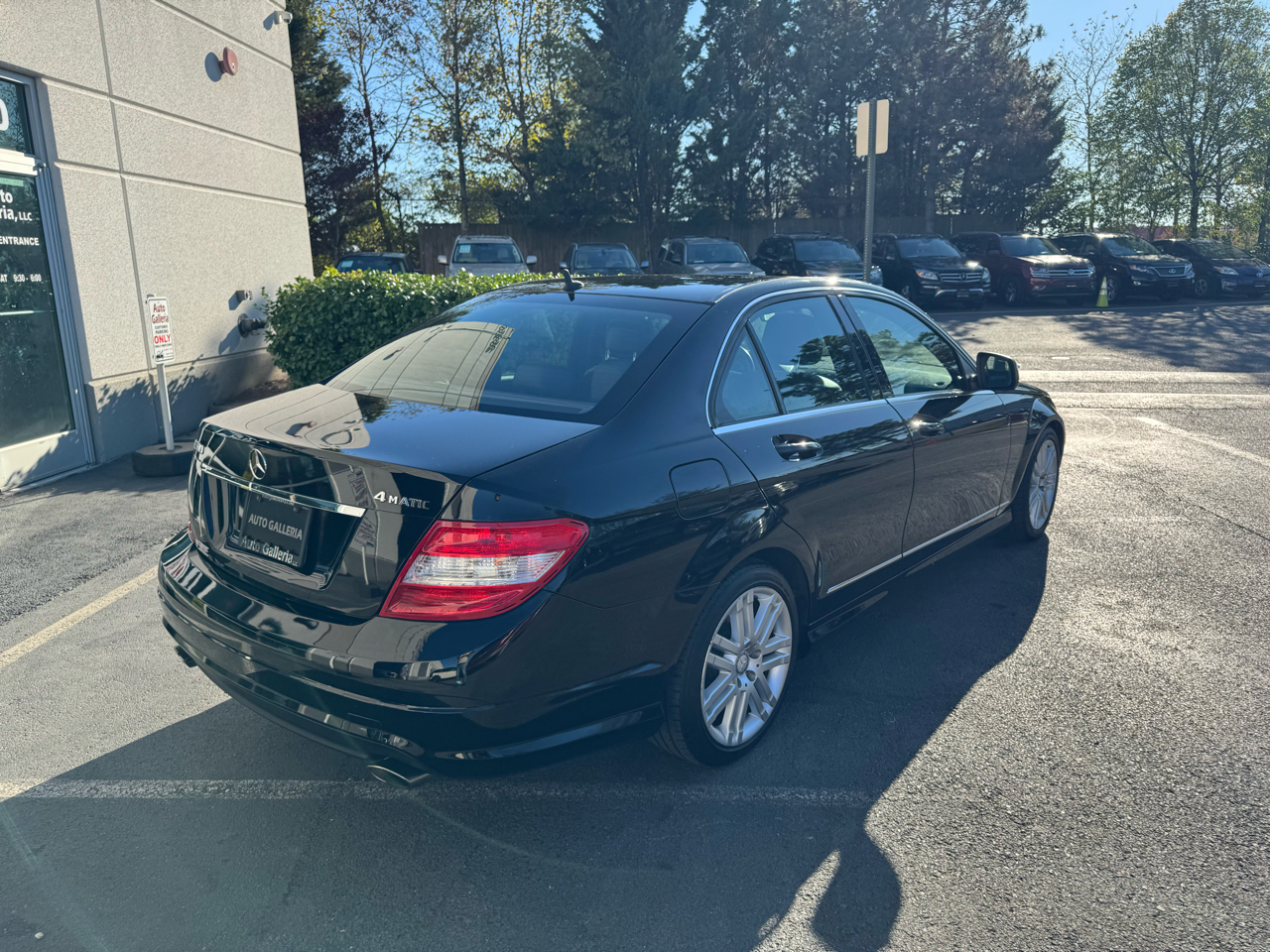 Mercedes-Benz C-Class C300 4MATIC Luxury Sedan 2009