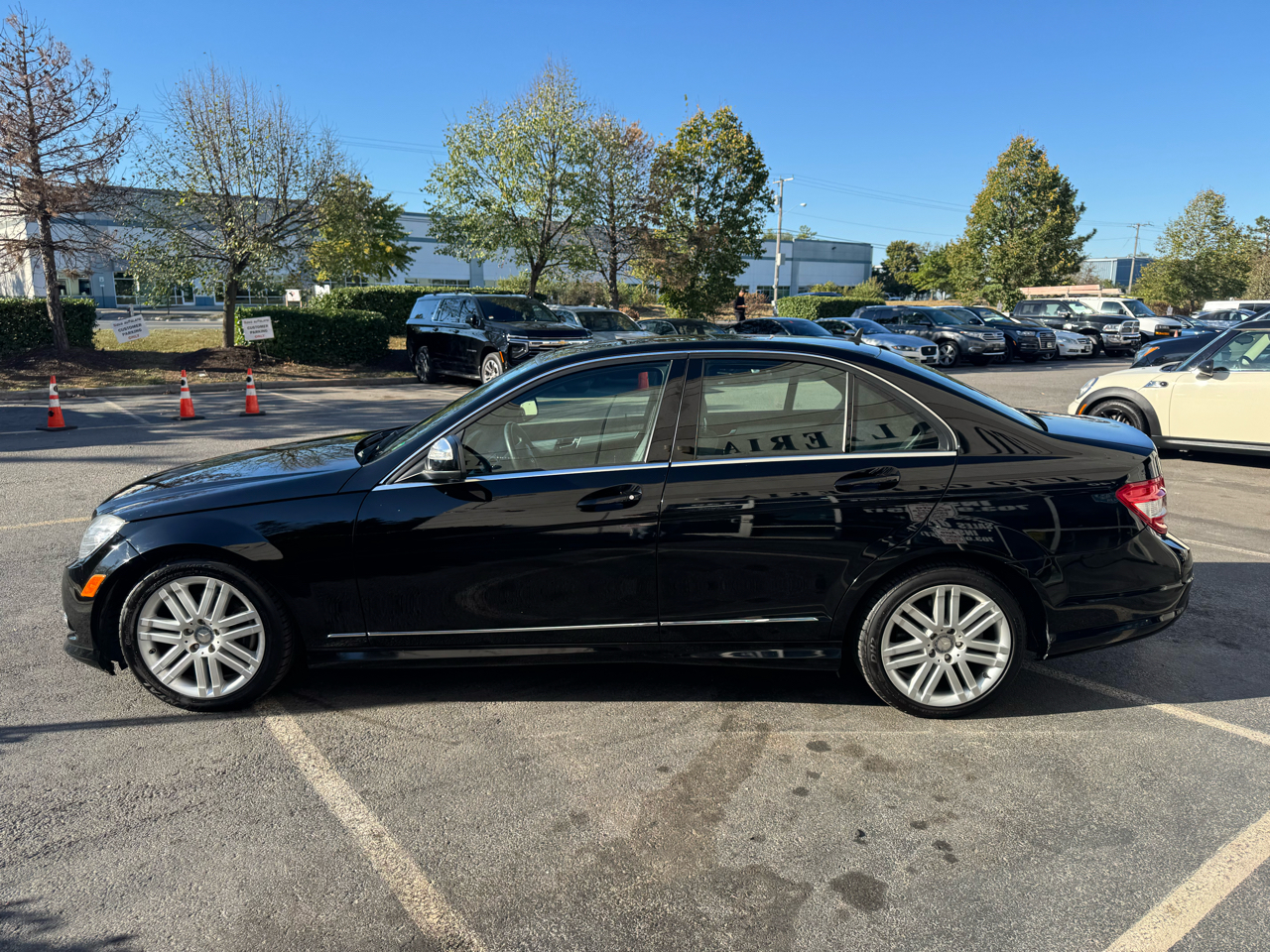 Mercedes-Benz C-Class C300 4MATIC Luxury Sedan 2009