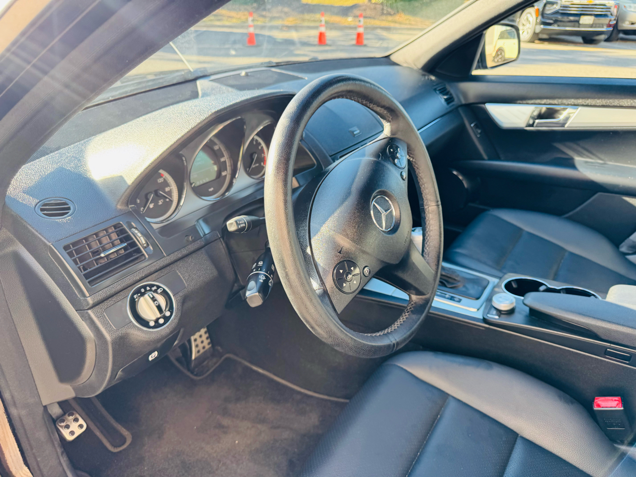 2009 Mercedes Benz C 300 4MATIC Luxury Sedan photo 4