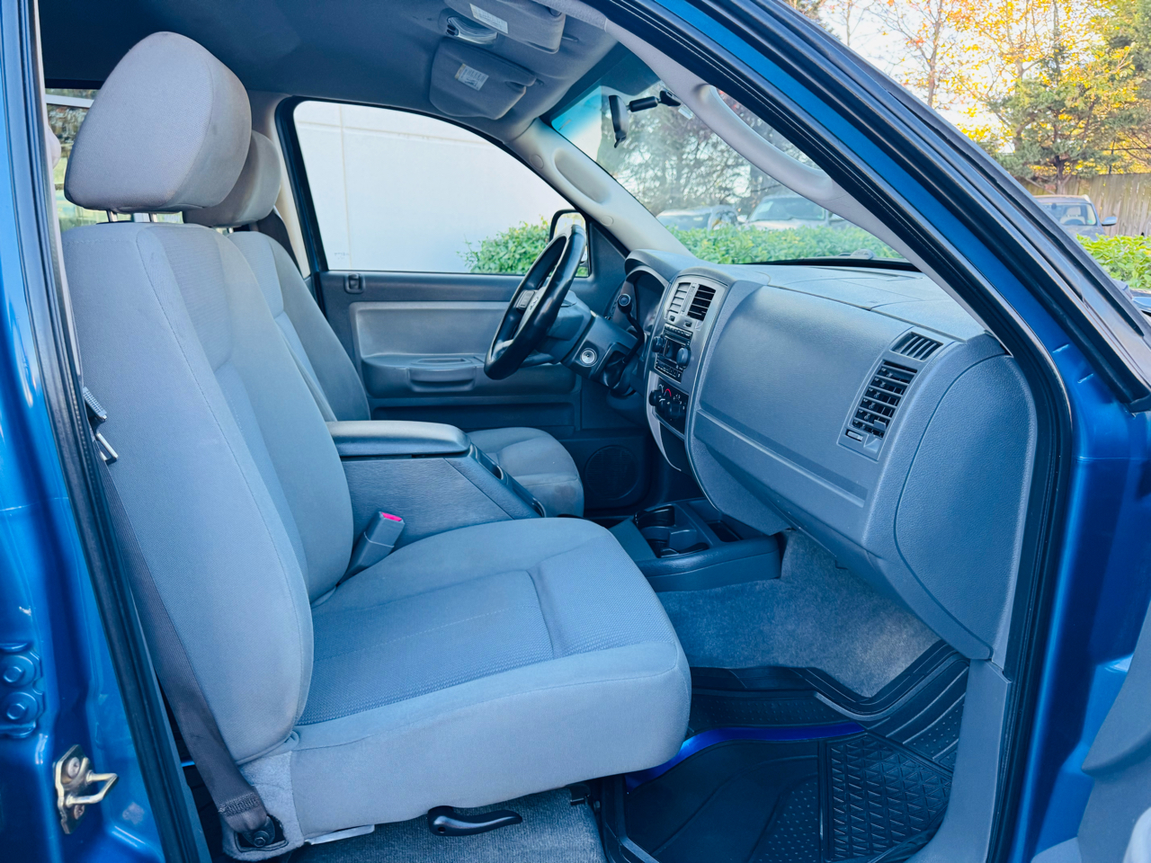 Dodge Dakota SLT Quad Cab 4WD 2006