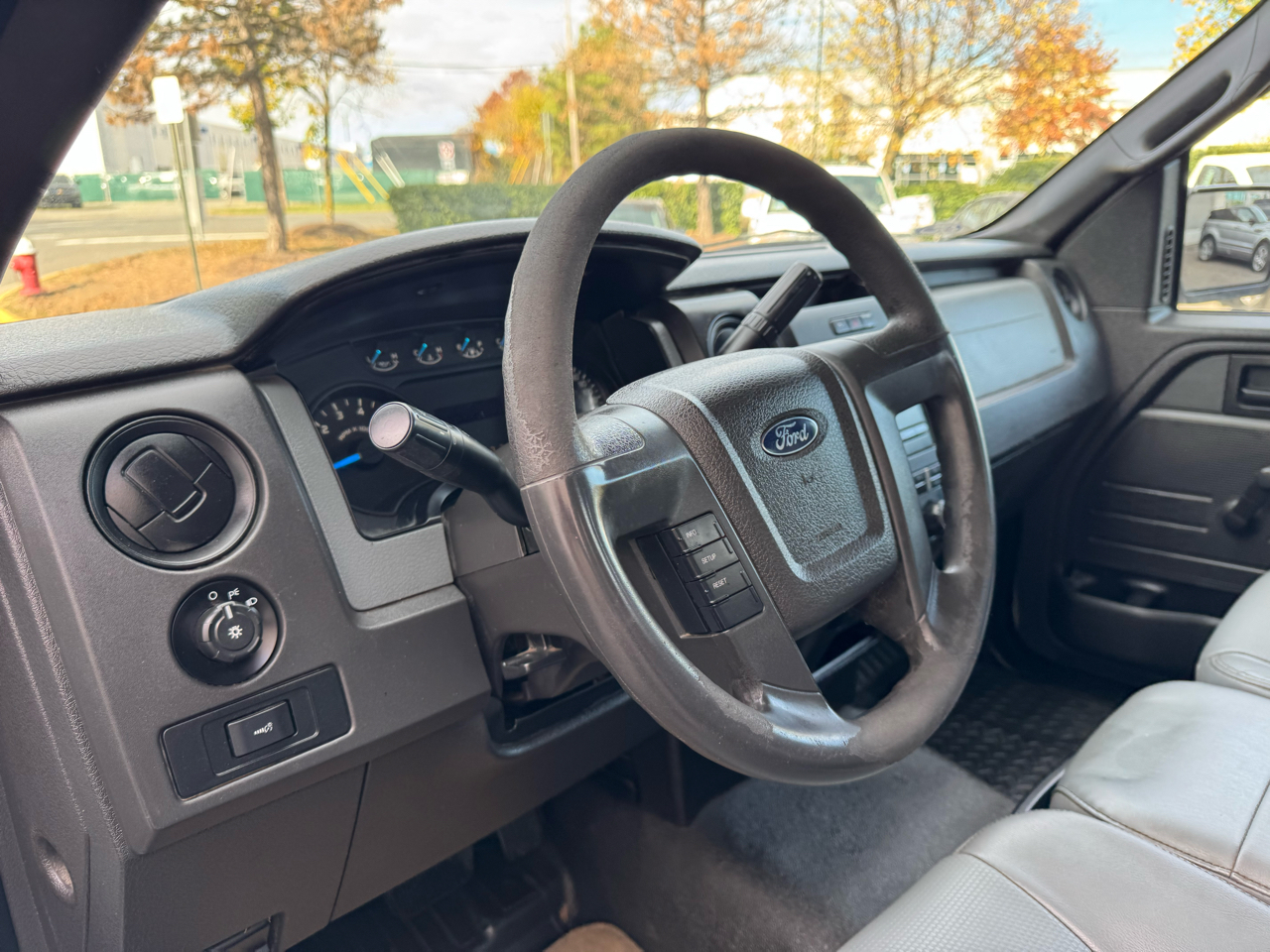 Ford F-150 XL 2WD 2013