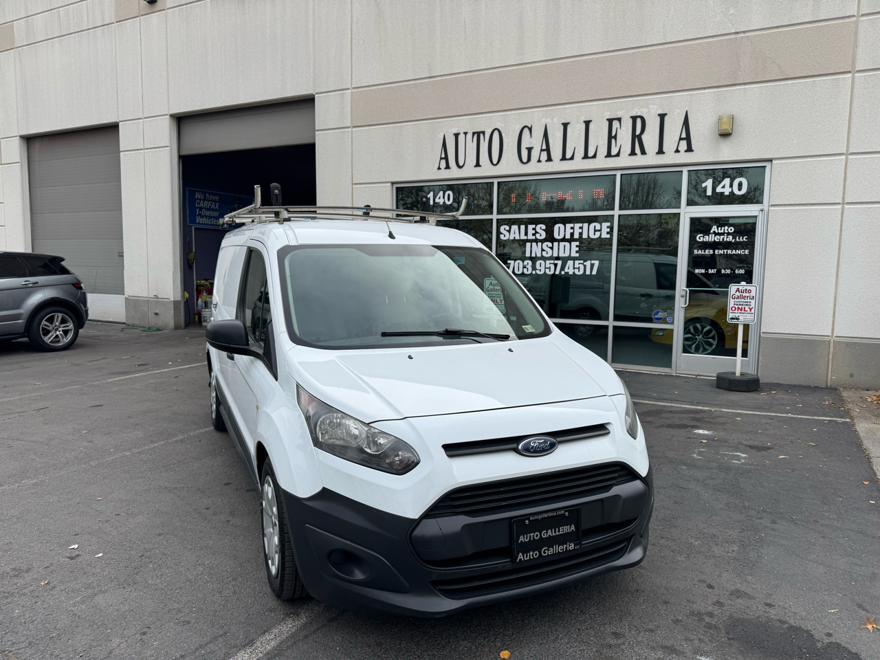 Ford Transit Connect Cargo Van XL LWB w/Rear 180 Degree Door 2017