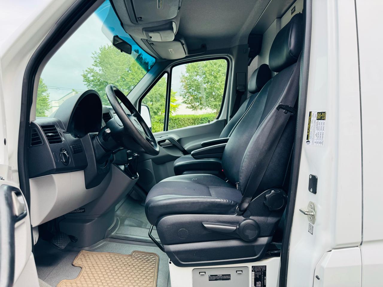 Mercedes-Benz Sprinter 2500 144-in. WB 2017