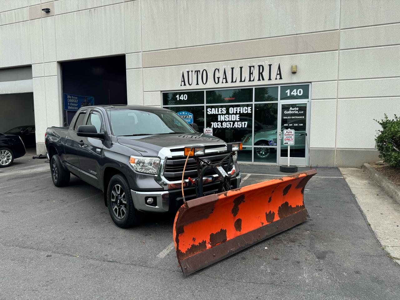 Toyota Tundra SR5 5.7L V8 Double Cab 4WD 2014