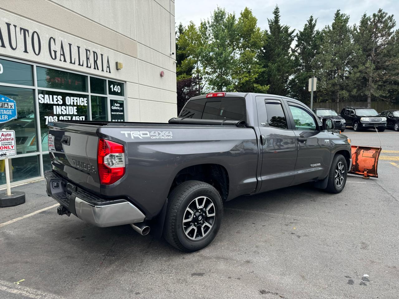 Toyota Tundra SR5 5.7L V8 Double Cab 4WD 2014