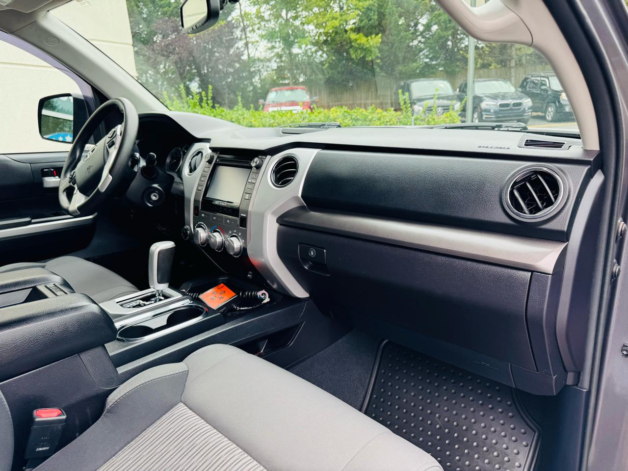 Toyota Tundra SR5 5.7L V8 Double Cab 4WD 2014