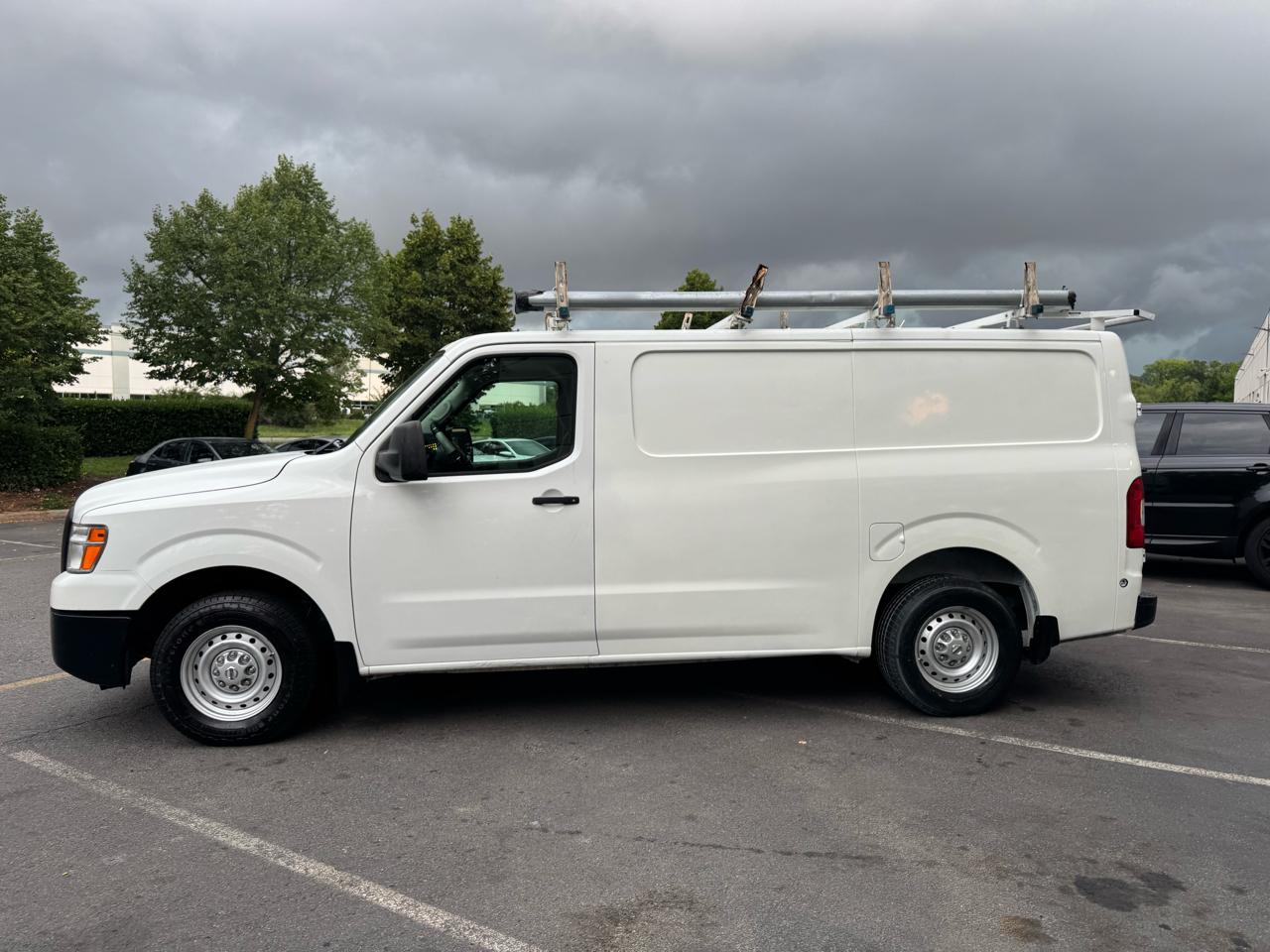Nissan NV Cargo 1500 SV 2017
