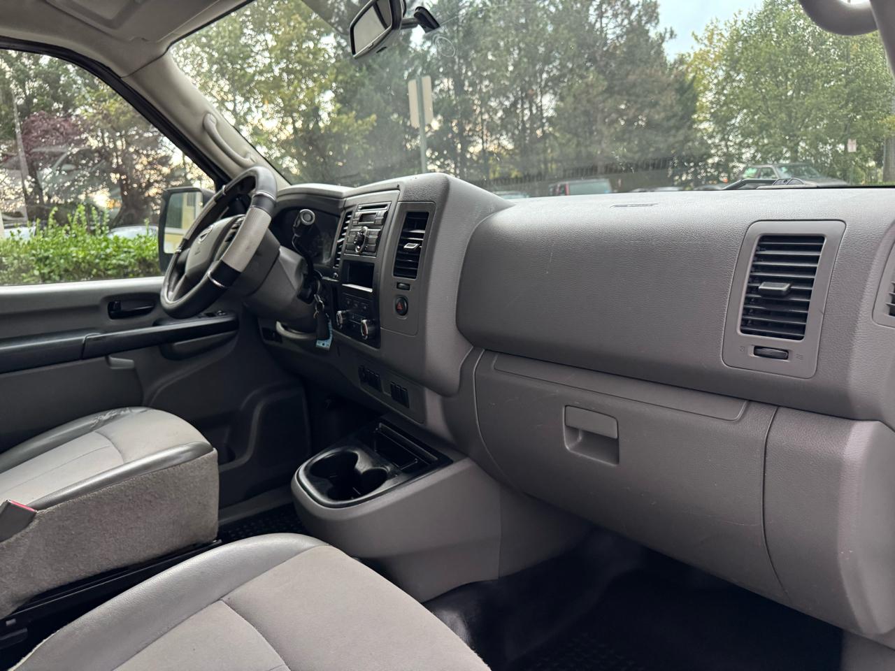 Nissan NV Cargo 1500 SV 2017