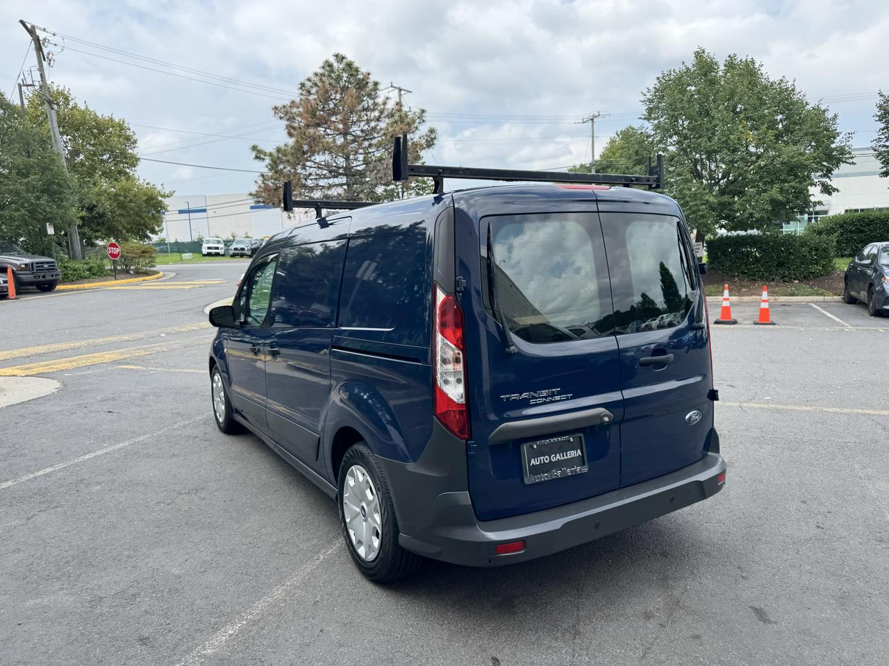 Ford Transit Connect Cargo Van XL LWB w/Rear 180 Degree Door 2018