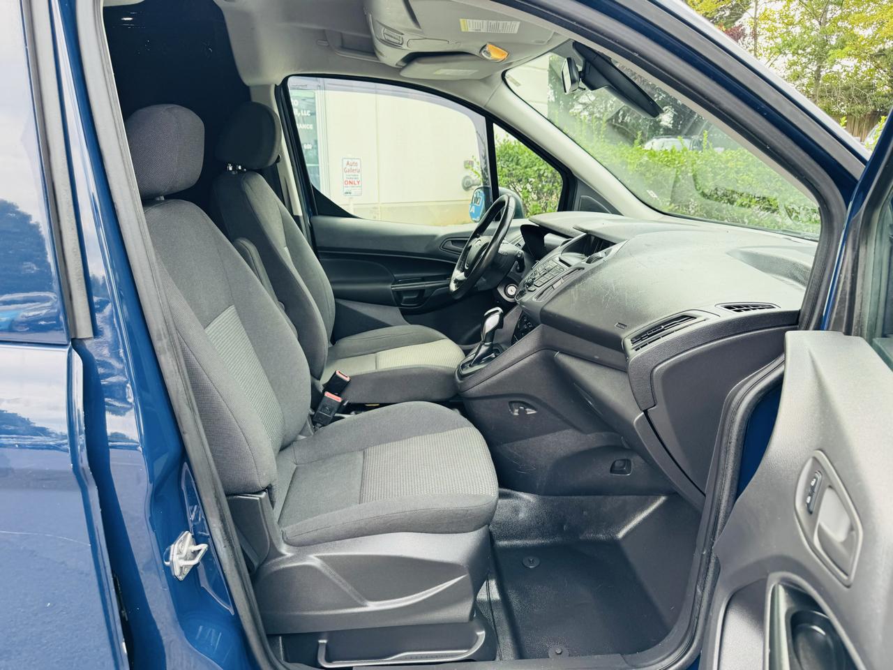 Ford Transit Connect Cargo Van XL LWB w/Rear 180 Degree Door 2018