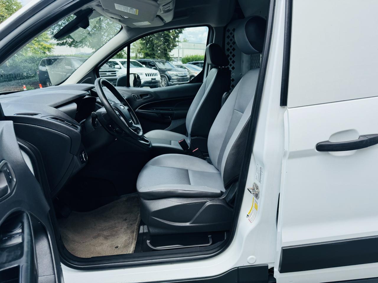 Ford Transit Connect Cargo Van XL LWB w/Rear 180 Degree Door 2017