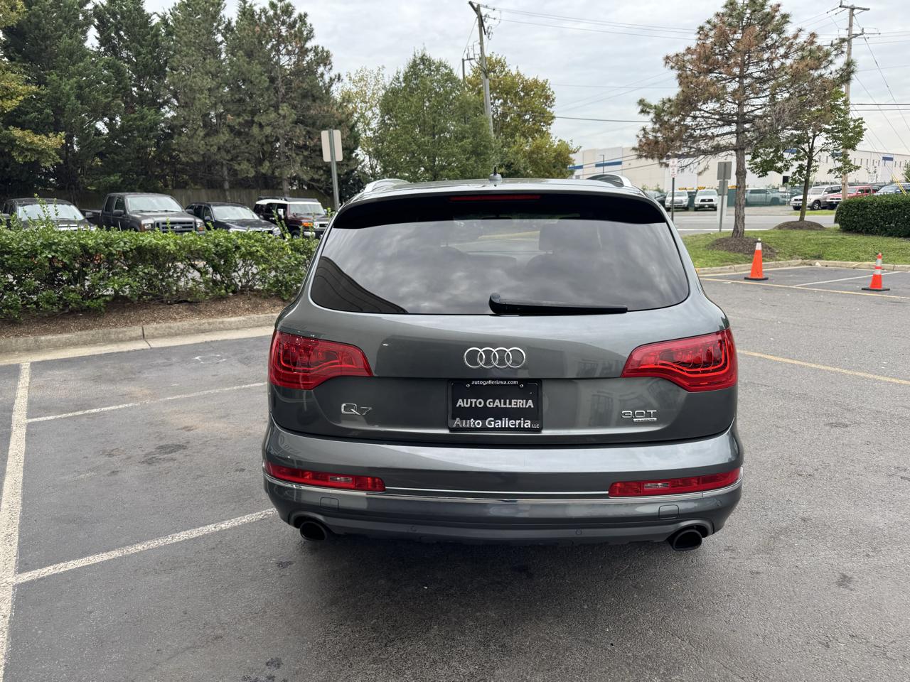 Audi Q7 3.0T Premium Plus quattro 2015