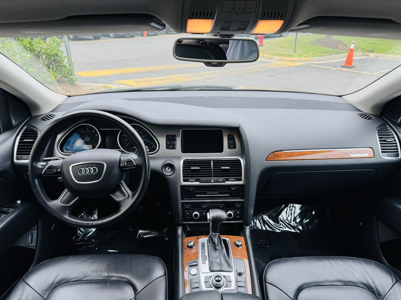 Audi Q7 3.0T Premium Plus quattro 2015