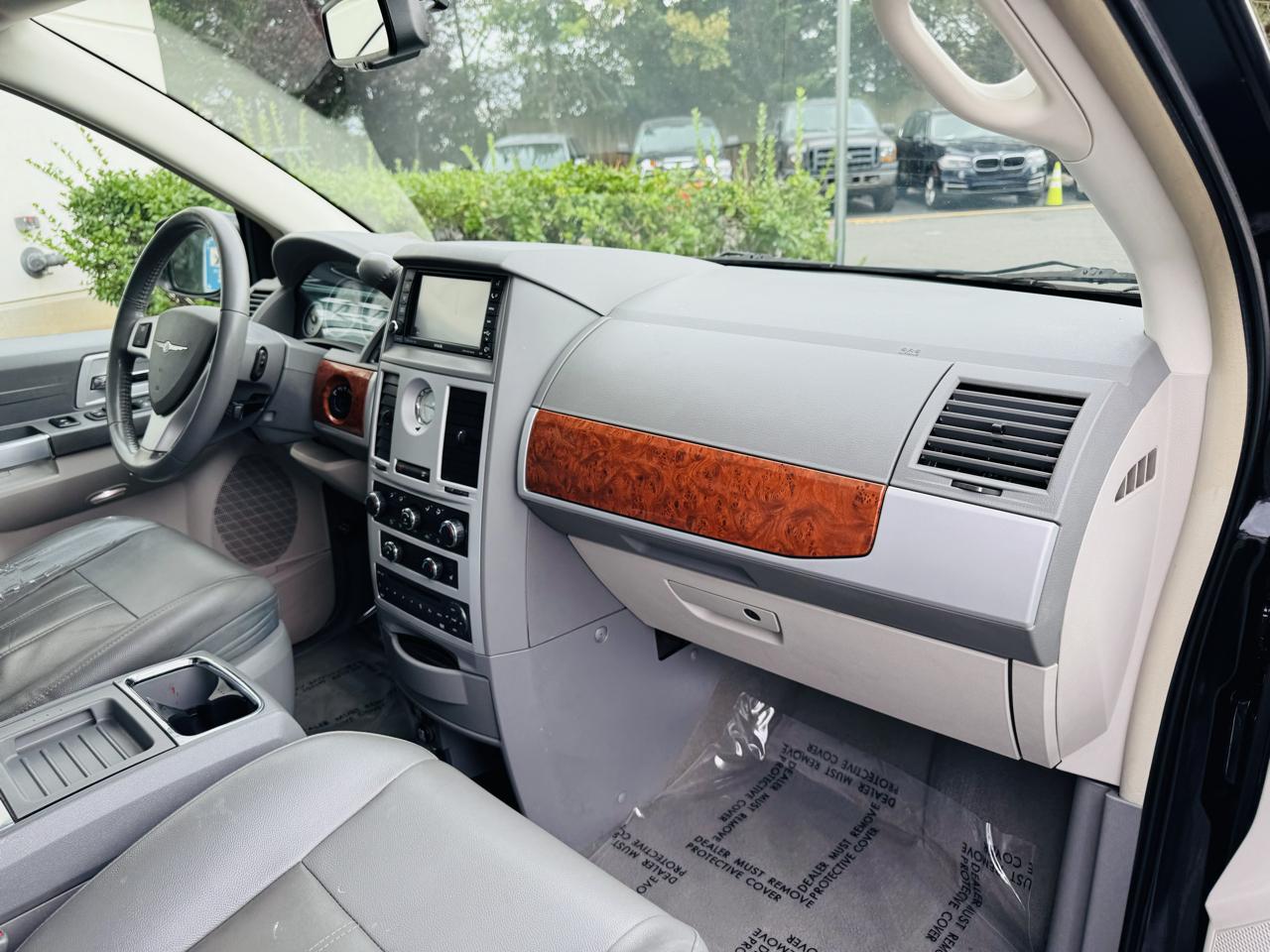 Chrysler Town & Country Touring 2008