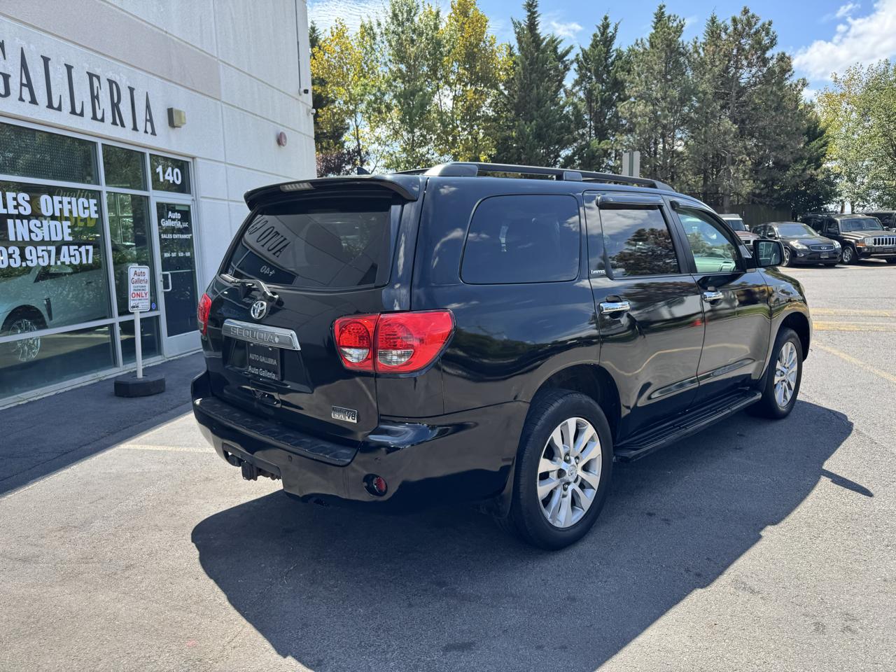 Toyota Sequoia Limited 4WD 2012