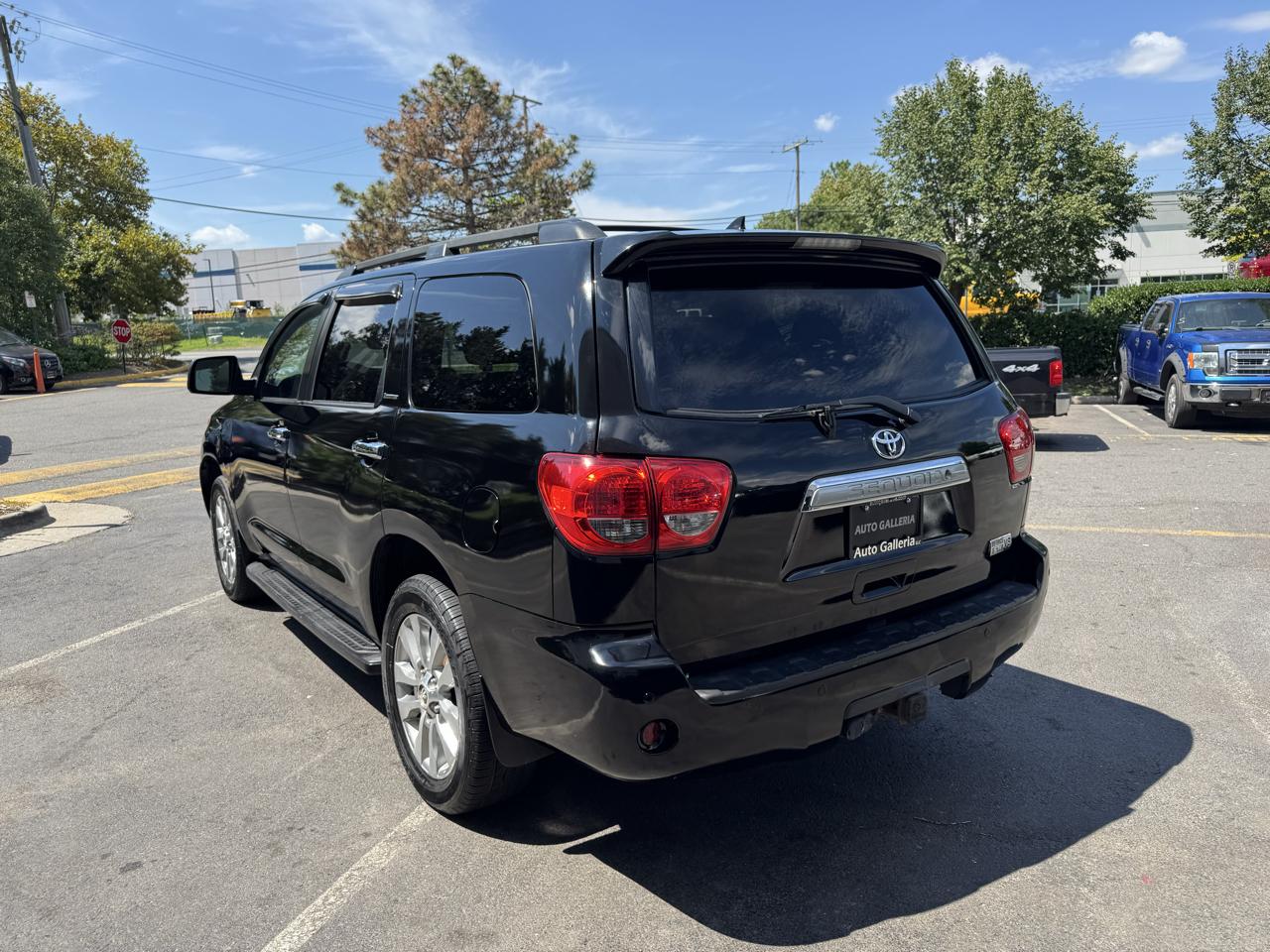 Toyota Sequoia Limited 4WD 2012