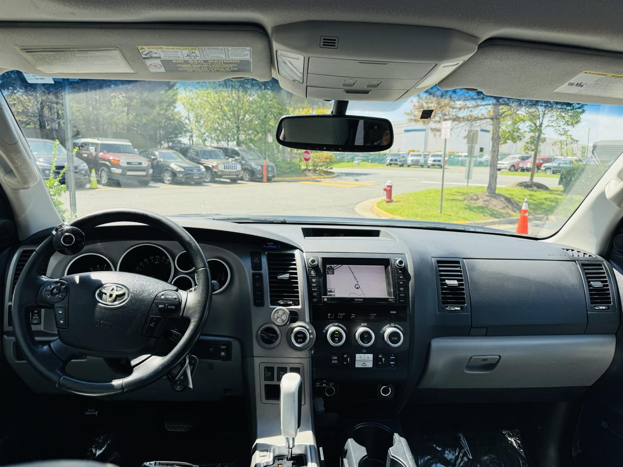 Toyota Sequoia Limited 4WD 2012