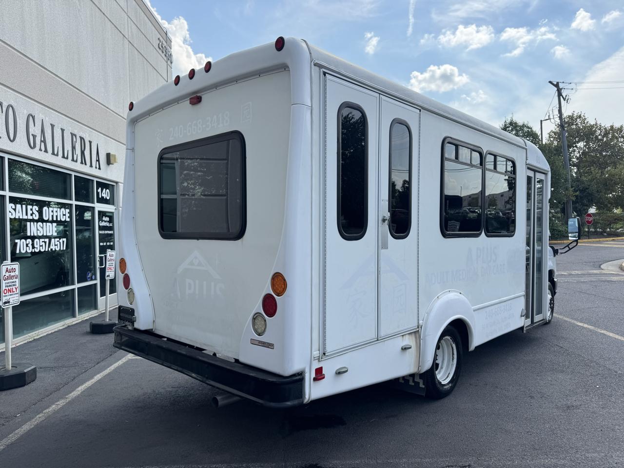 Ford Econoline Commercial Chassis  2013