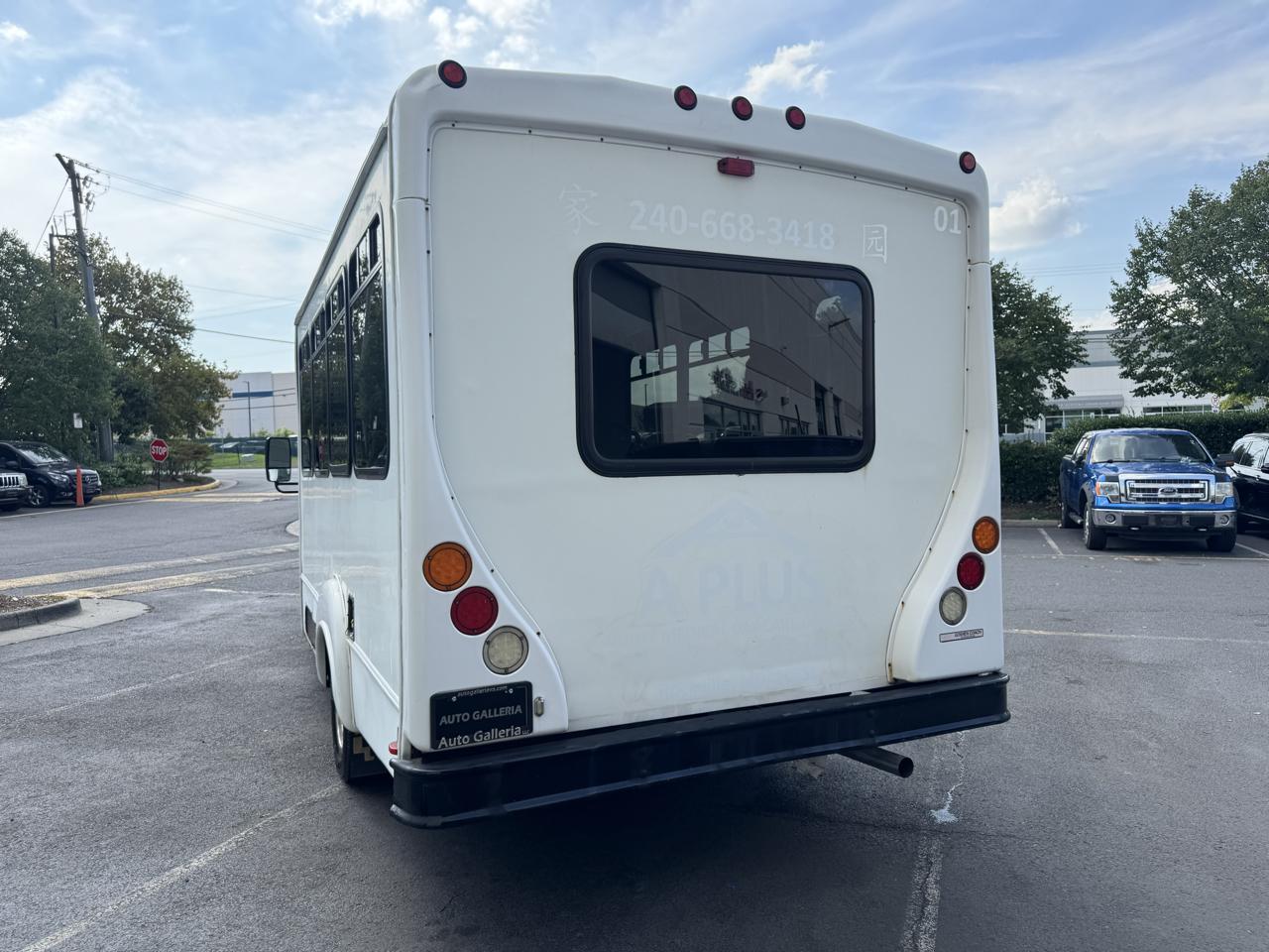 Ford Econoline Commercial Chassis  2013