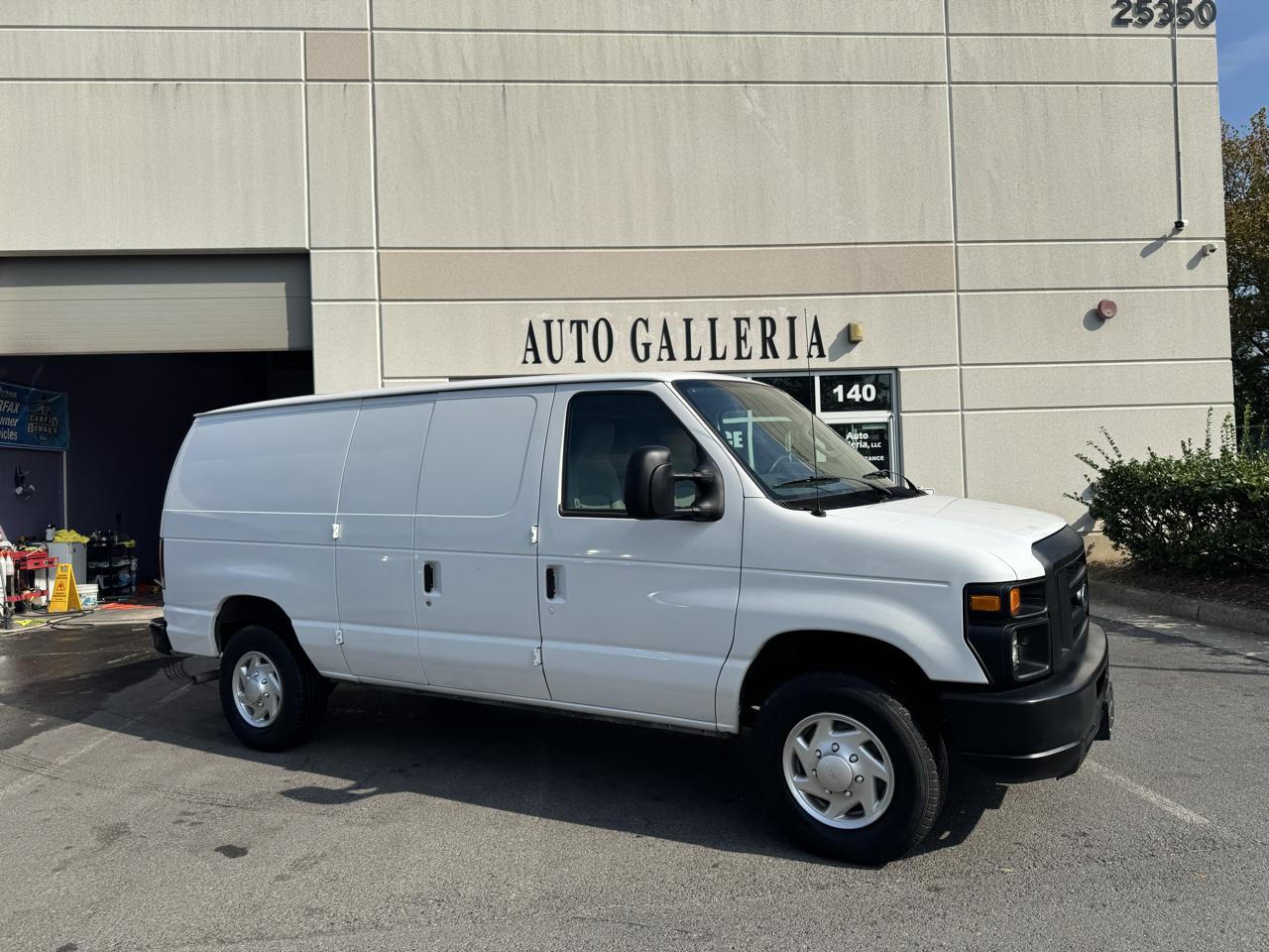 Ford Econoline E-250 2012