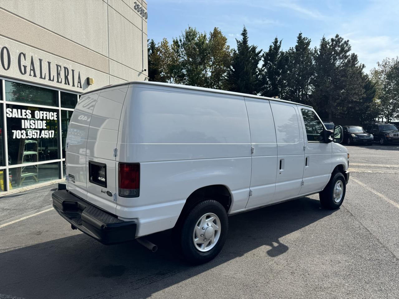 Ford Econoline E-250 2012