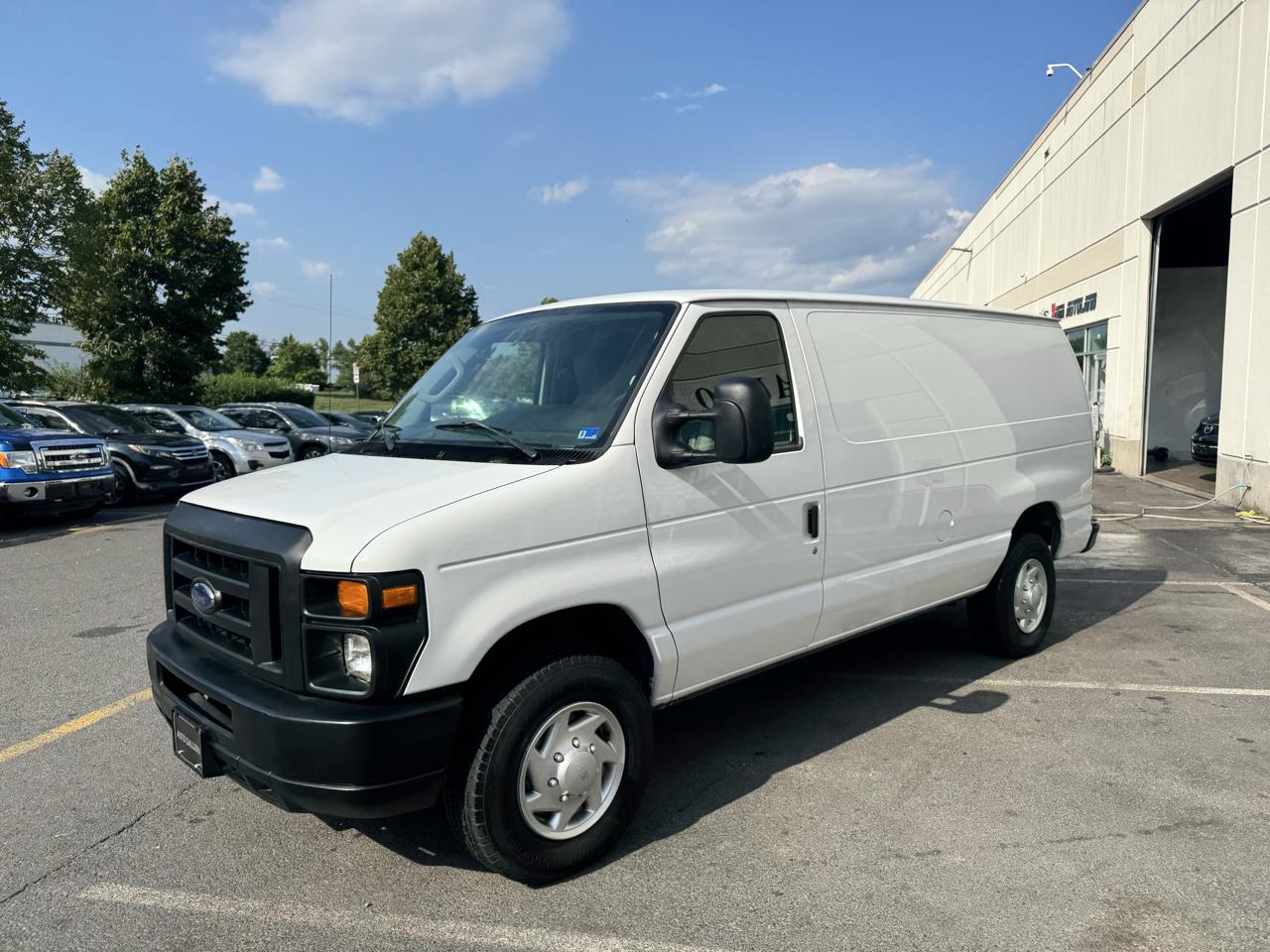 Ford Econoline E-250 2012