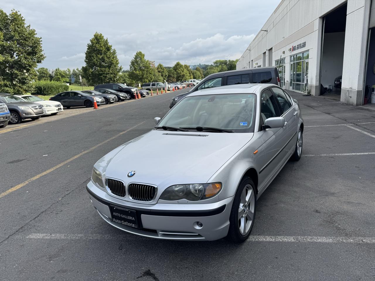 BMW 3-Series 330xi Sedan 2005