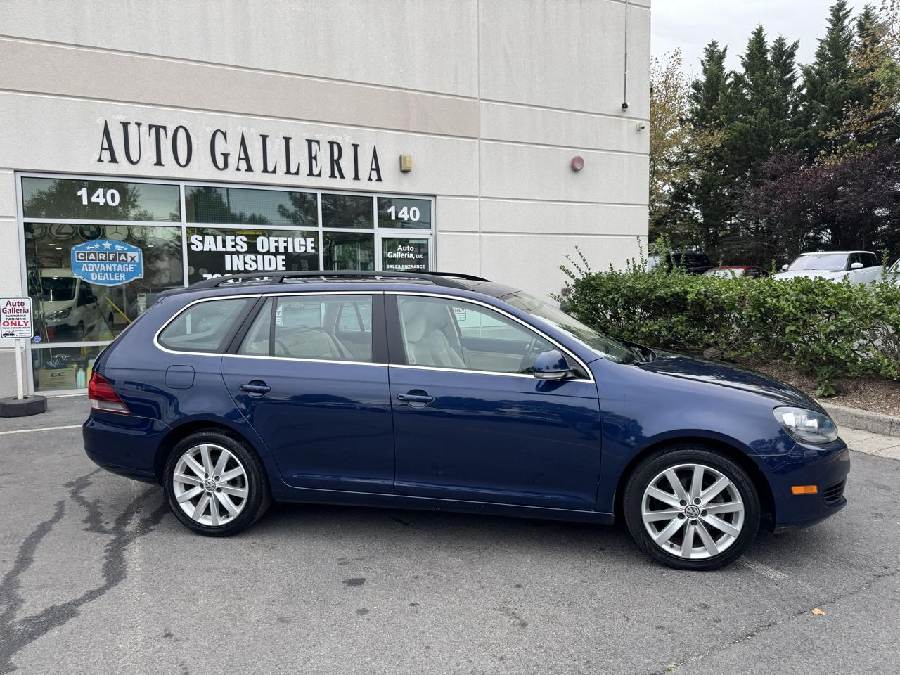 Volkswagen Jetta SportWagen 2.5L SE PZEV 2014