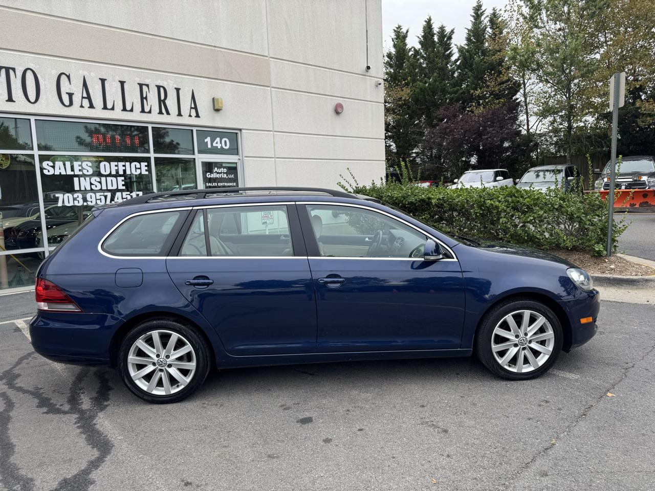 Volkswagen Jetta SportWagen 2.5L SE PZEV 2014