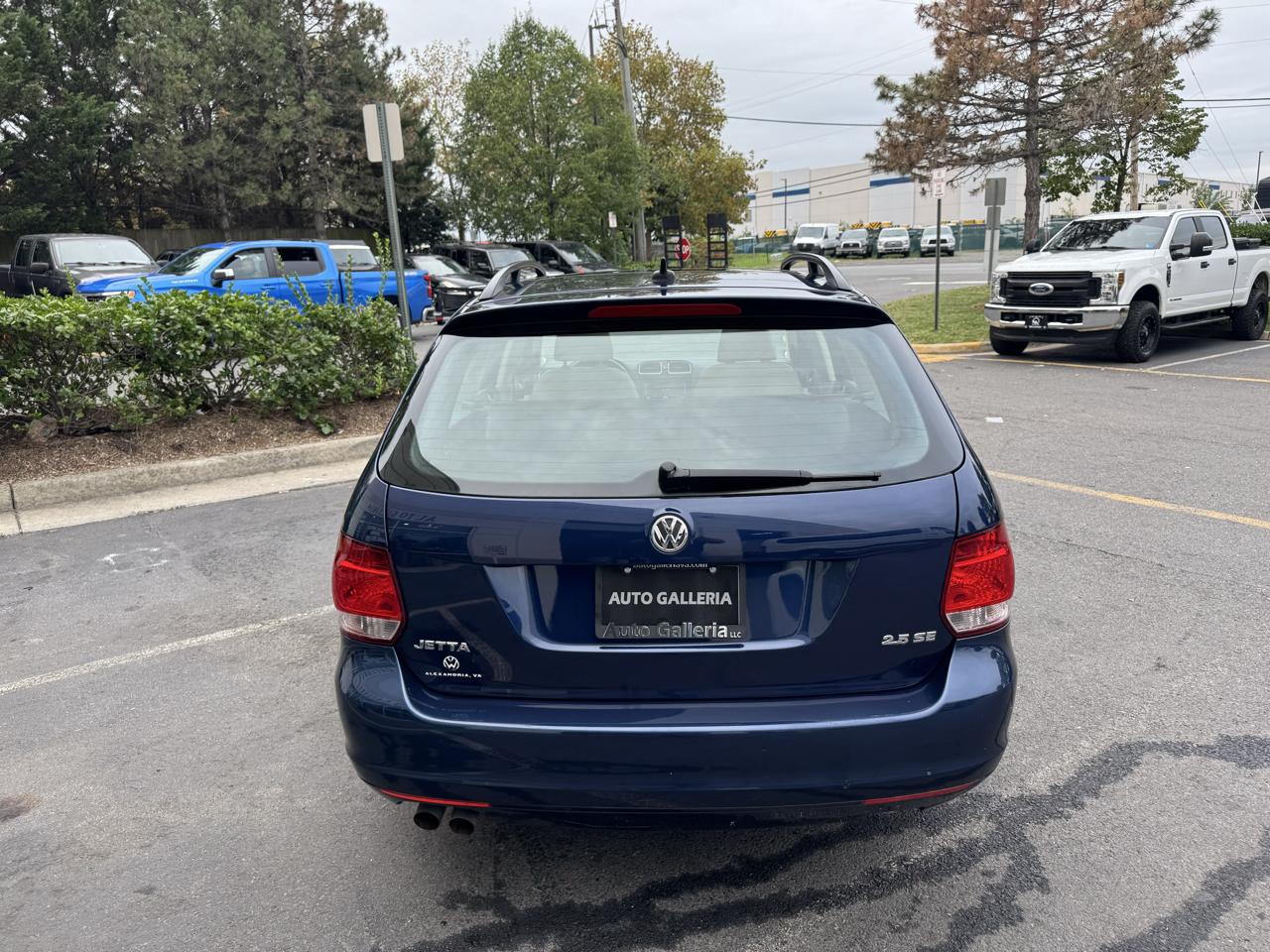 Volkswagen Jetta SportWagen 2.5L SE PZEV 2014