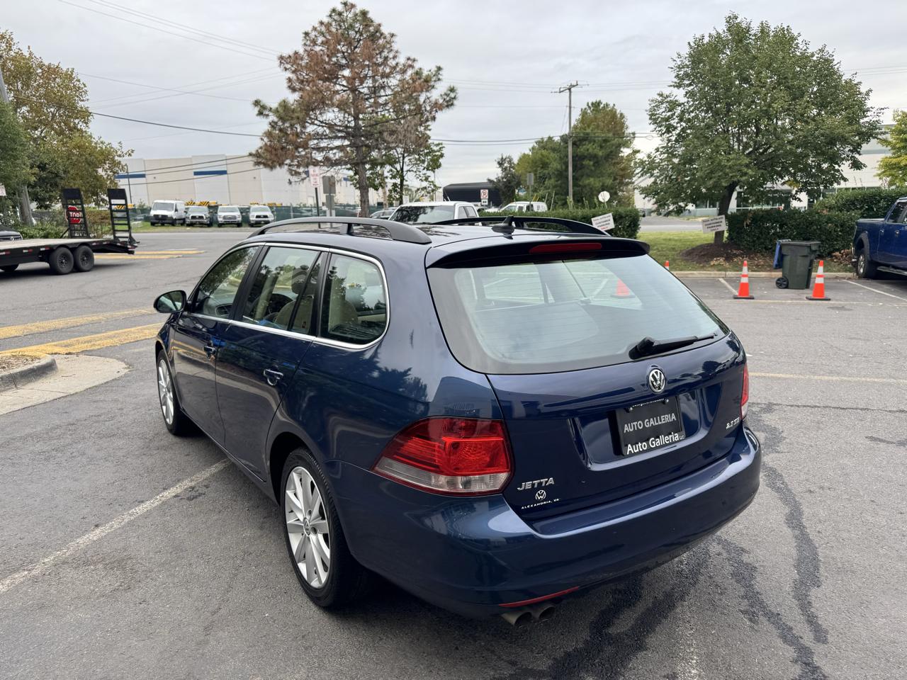 Volkswagen Jetta SportWagen 2.5L SE PZEV 2014