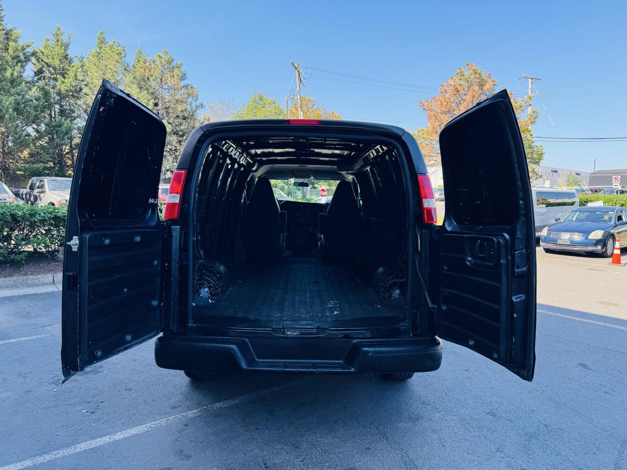 GMC Savana G2500 Cargo 2020